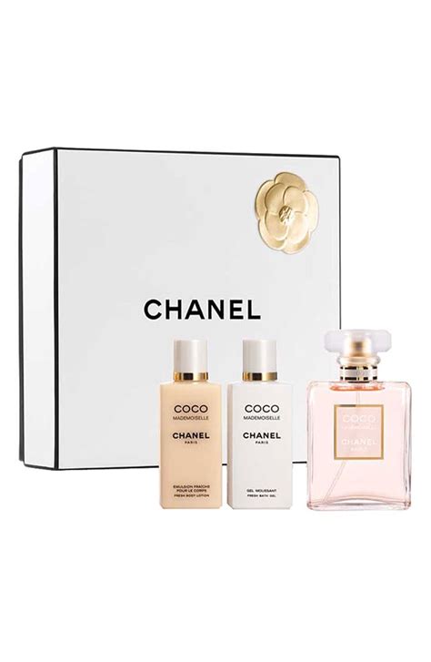 coco mademoiselle chanel gift set.